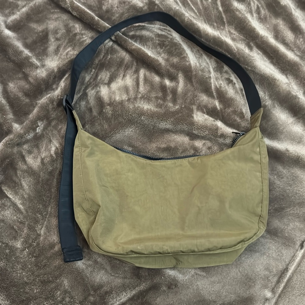 baggu seaweed medium crescent